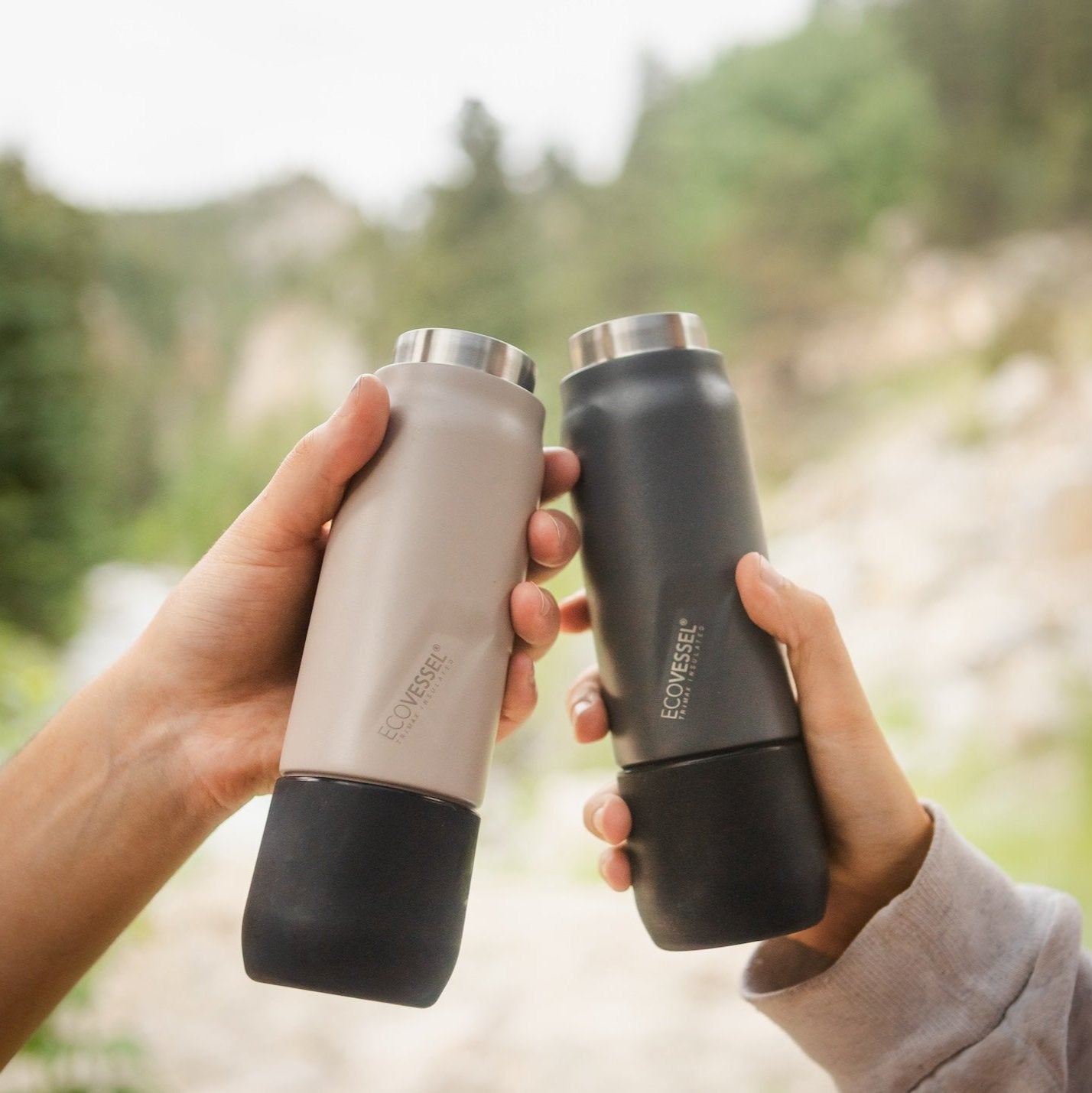 The Flask – 8 oz Bottle with Removable Shot Glass – EcoVessel