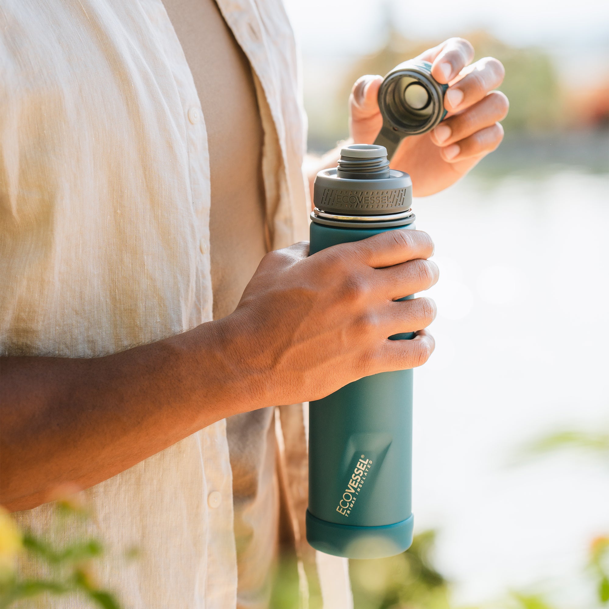 Vacuum Insulated Stainless Steel Water Bottle – EcoVessel